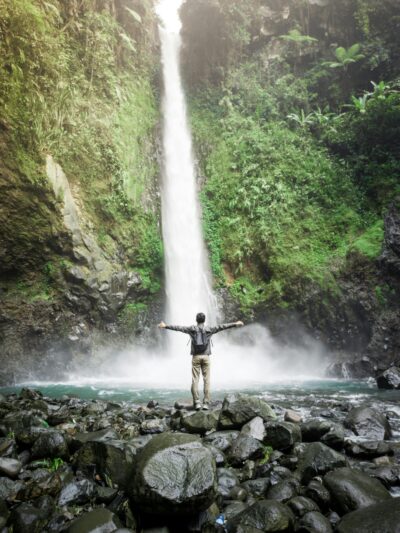 🌴 Turismo y Experiencias